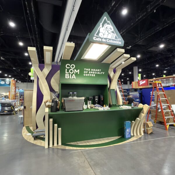 Convention Center Activations: Retail-Grade Builds on a Show Schedule